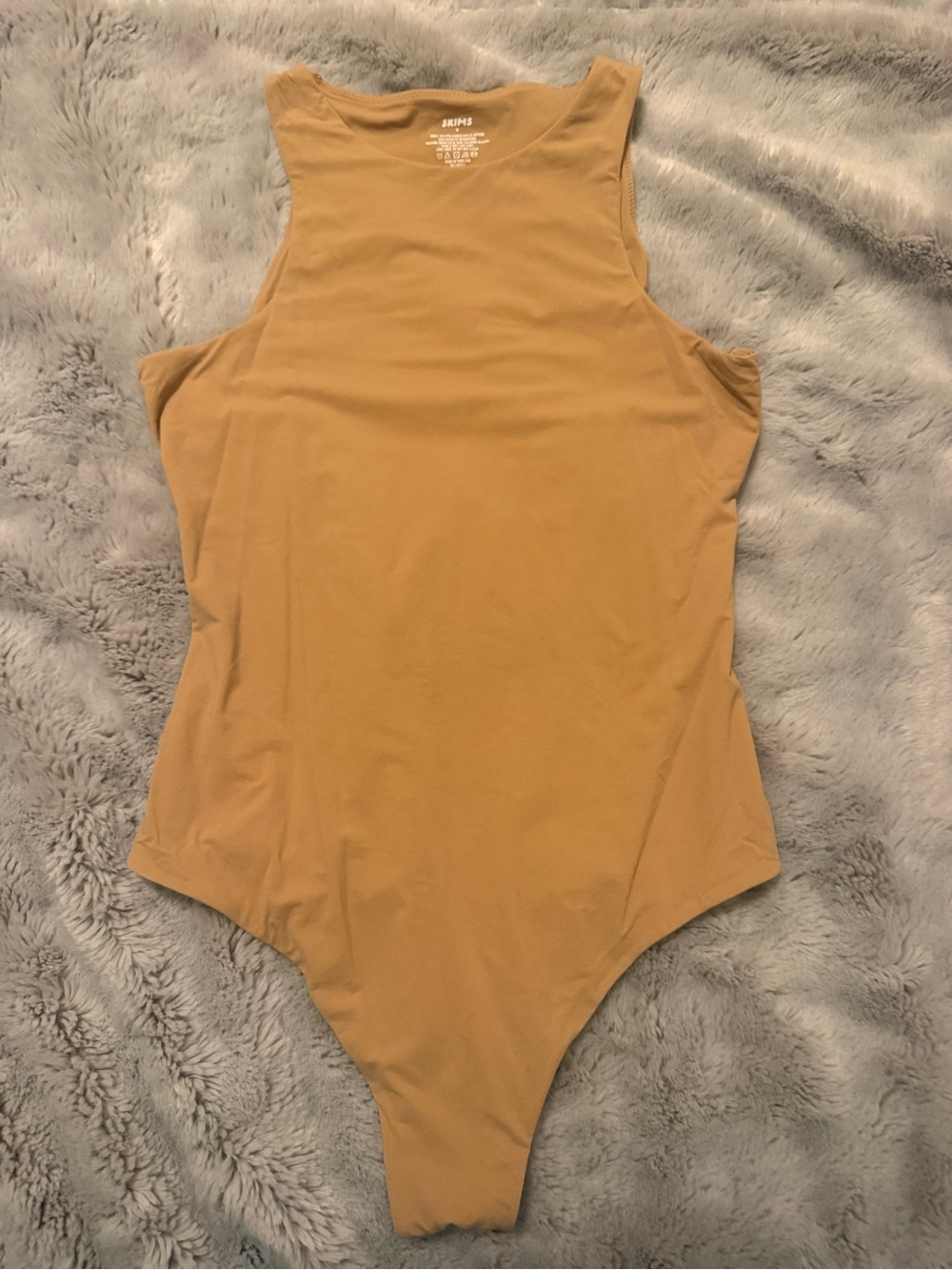 NWOT SKIMS Stretch Bodysuit in Caramel Tan